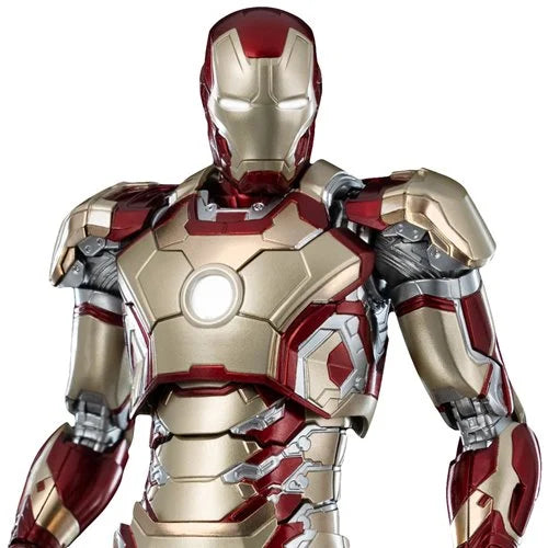 Marvel Studios: The Infinity Saga Iron Man Mark 42 DLX Action Figure