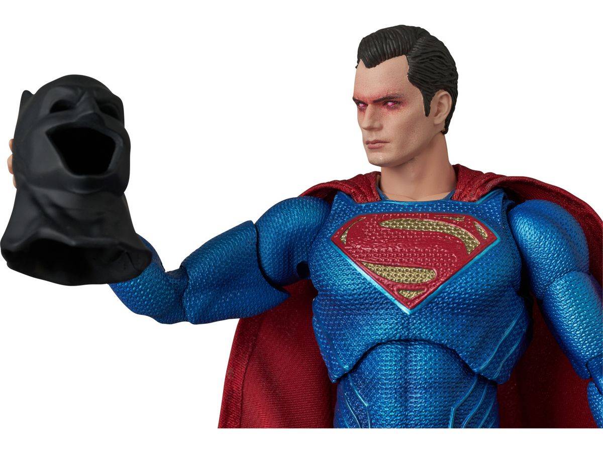 MAFEX Justice League Snyders Cut - Knightmare Superman