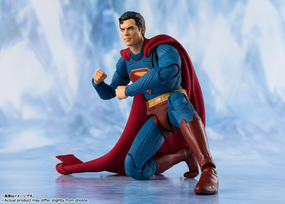 S.H. Figuarts Superman - Superman
