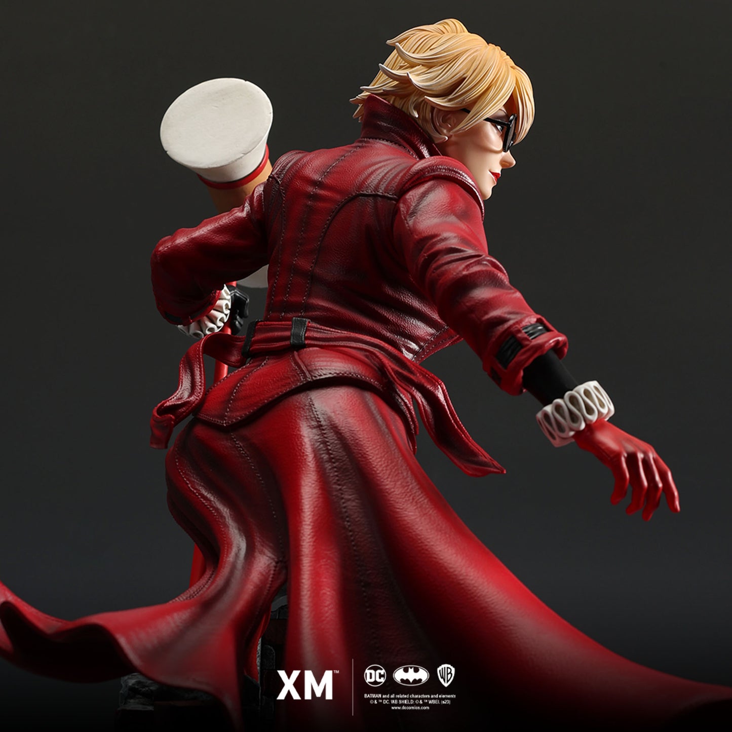 Harley Quinn – Regular Ver (Batman: White Knight) 1/4 Scale