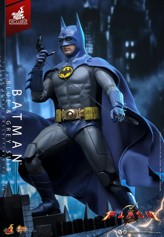 HOT TOYS - 1/6 MMS834 The Flash - Batman (Blue & Grey Suit) Action Figure