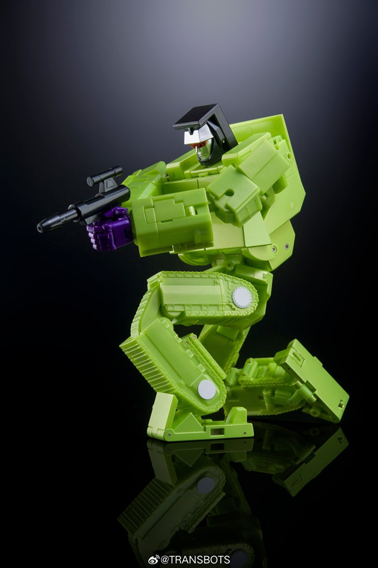 X-Transbots MX-45 Razor