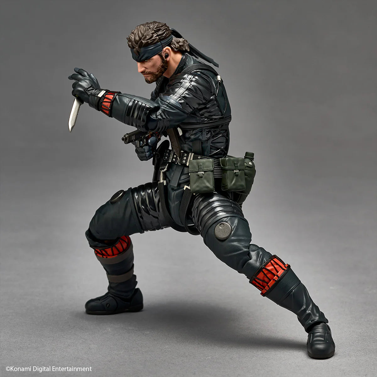 Revoltech Amazing Yamaguchi Naked Snake stealth suit version of Metal Gear Solid: Snake Eater