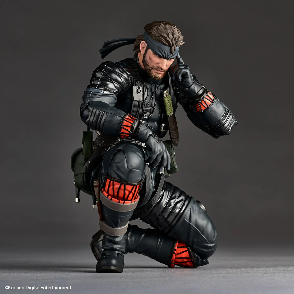Revoltech Amazing Yamaguchi Naked Snake stealth suit version of Metal Gear Solid: Snake Eater