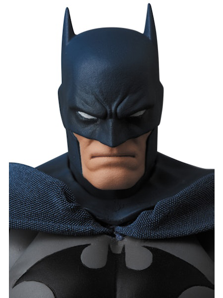 Medicom Toy MAFEX BATMAN (HUSH)