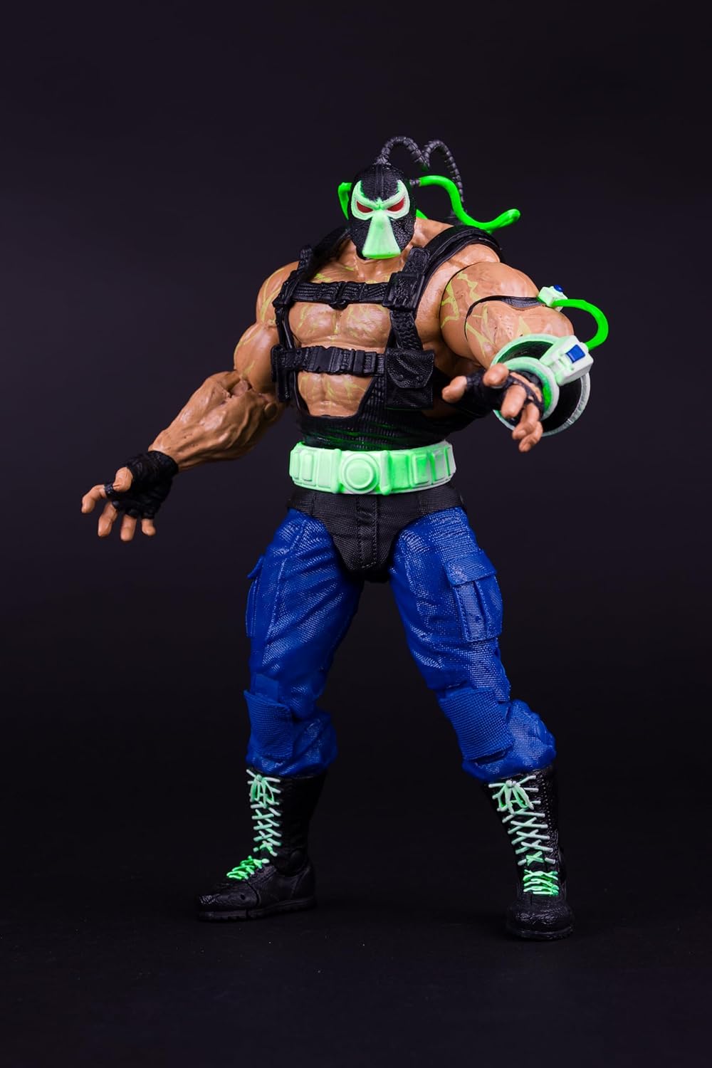 DC Multiverse Bane (Glow in The Dark Edition) Mega Figure Gold Label McFarlane Toys