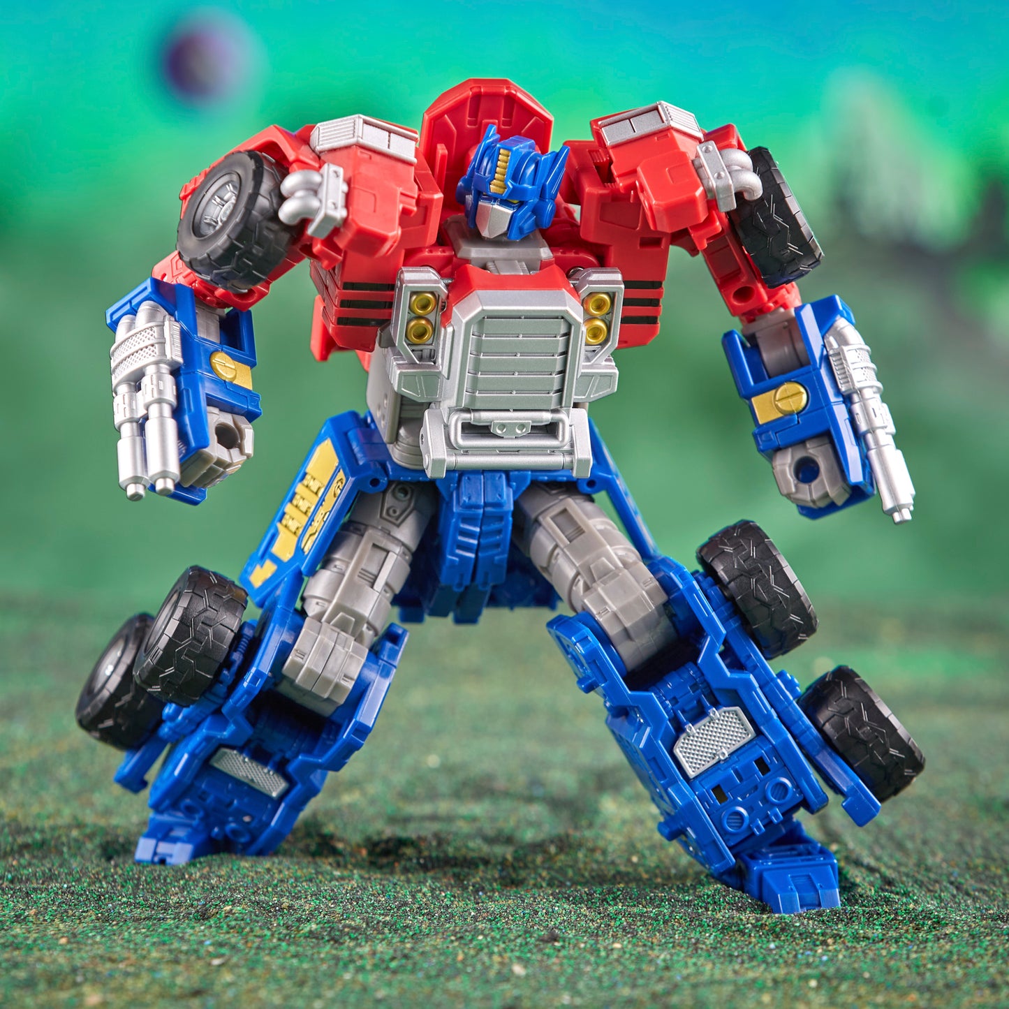 Transformers Legacy Evolution Commander Armada Universe Optimus Prime 7.5” Action Figure