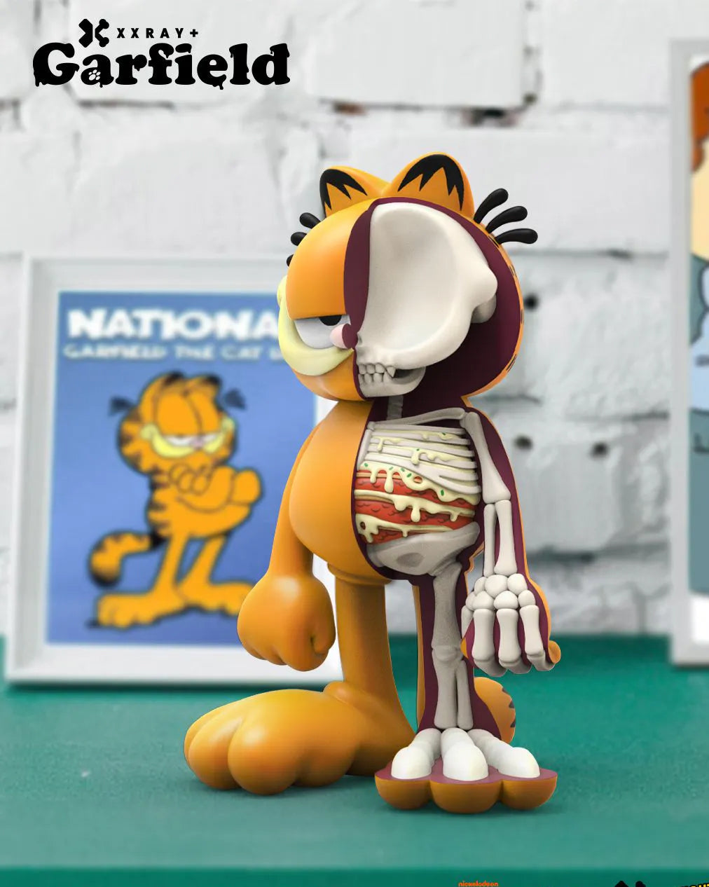 XXRAY PLUS GARFIELD 8IN VINYL FIGURE