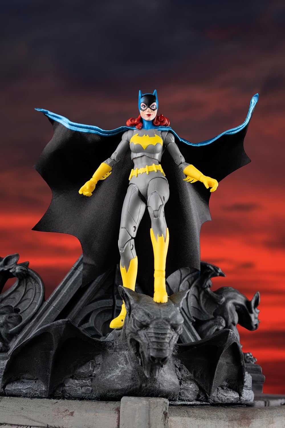 DC Multiverse - 7in Batgirl (DC Classic) - McFarlane Toys