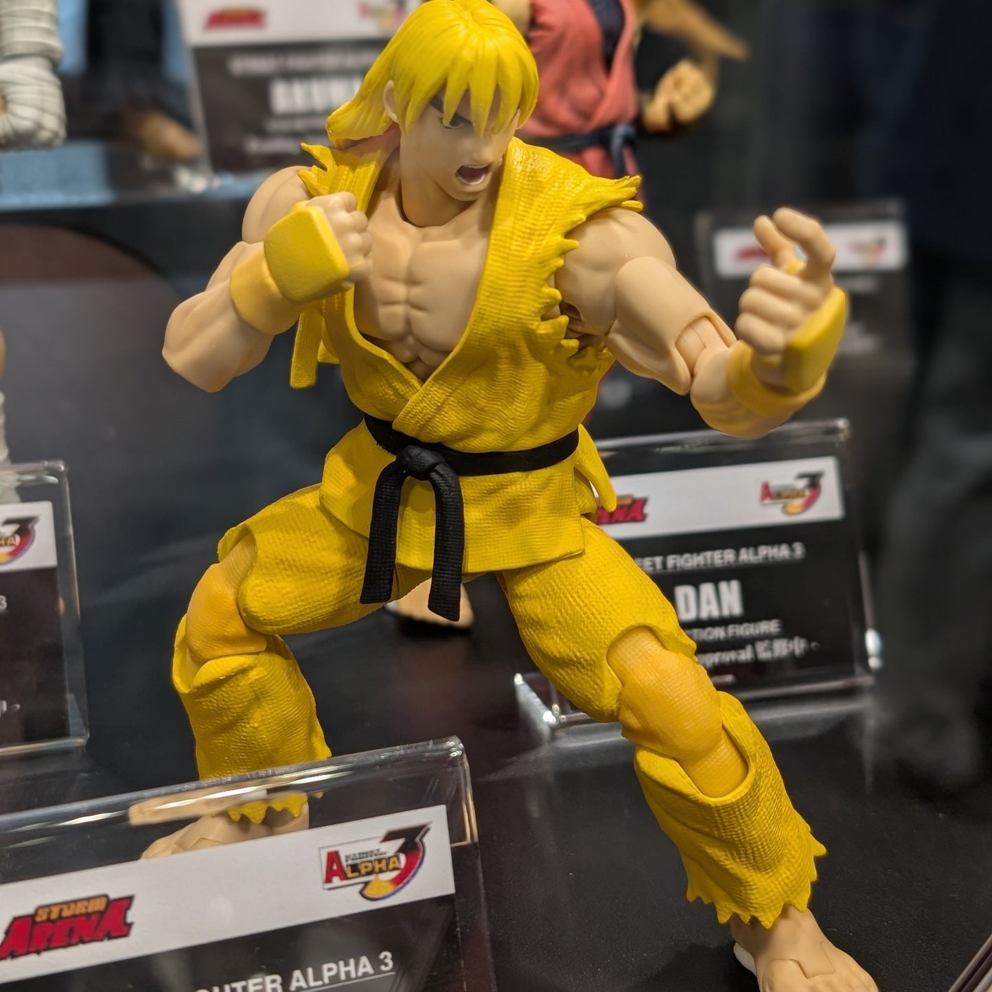 NYCC 2025 Exclusive – Storm Arena Yellow Suit Ken