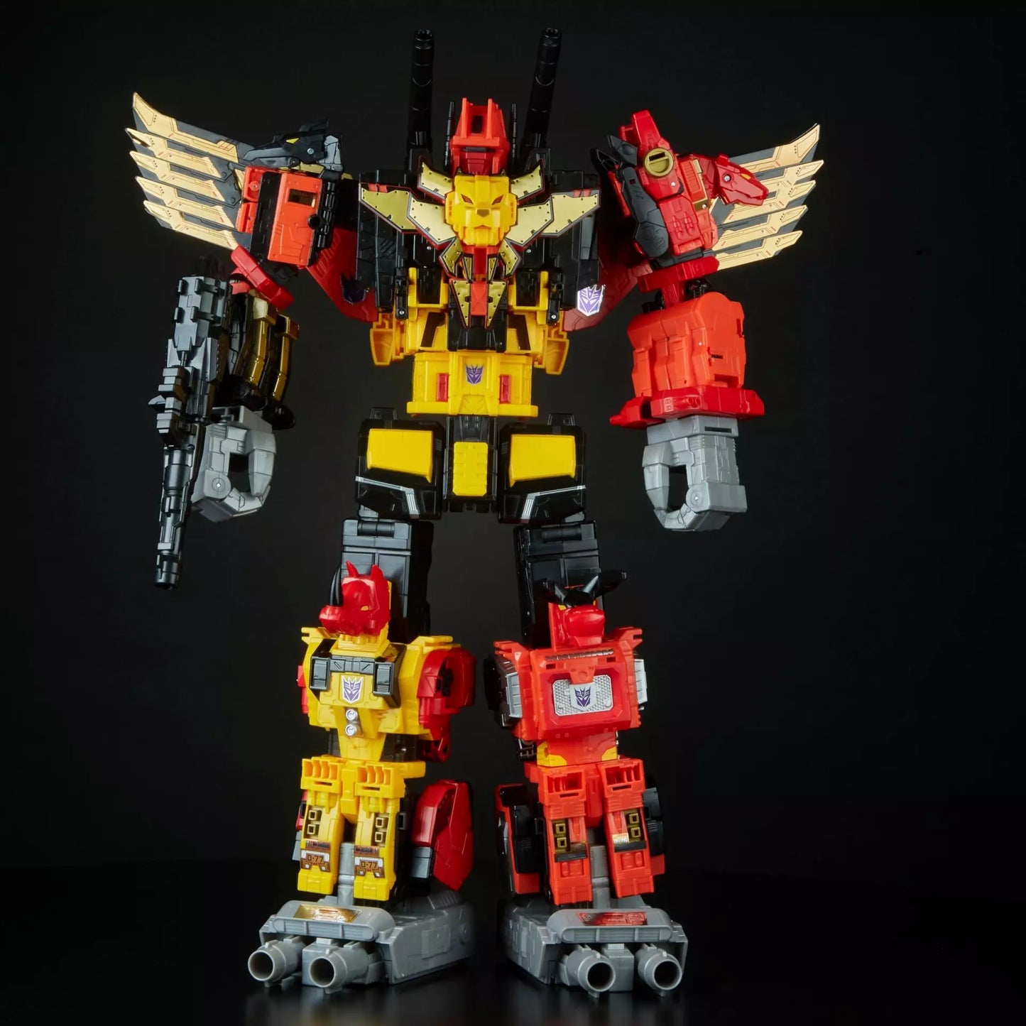 Transformers Power of the Primes Titan Class Predaking