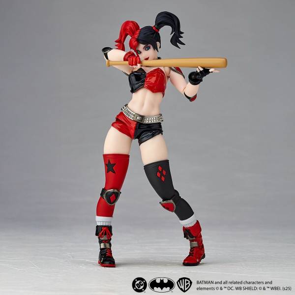 Amazing Yamaguchi Revoltech: Harley Quinn - Red x Black Ver.