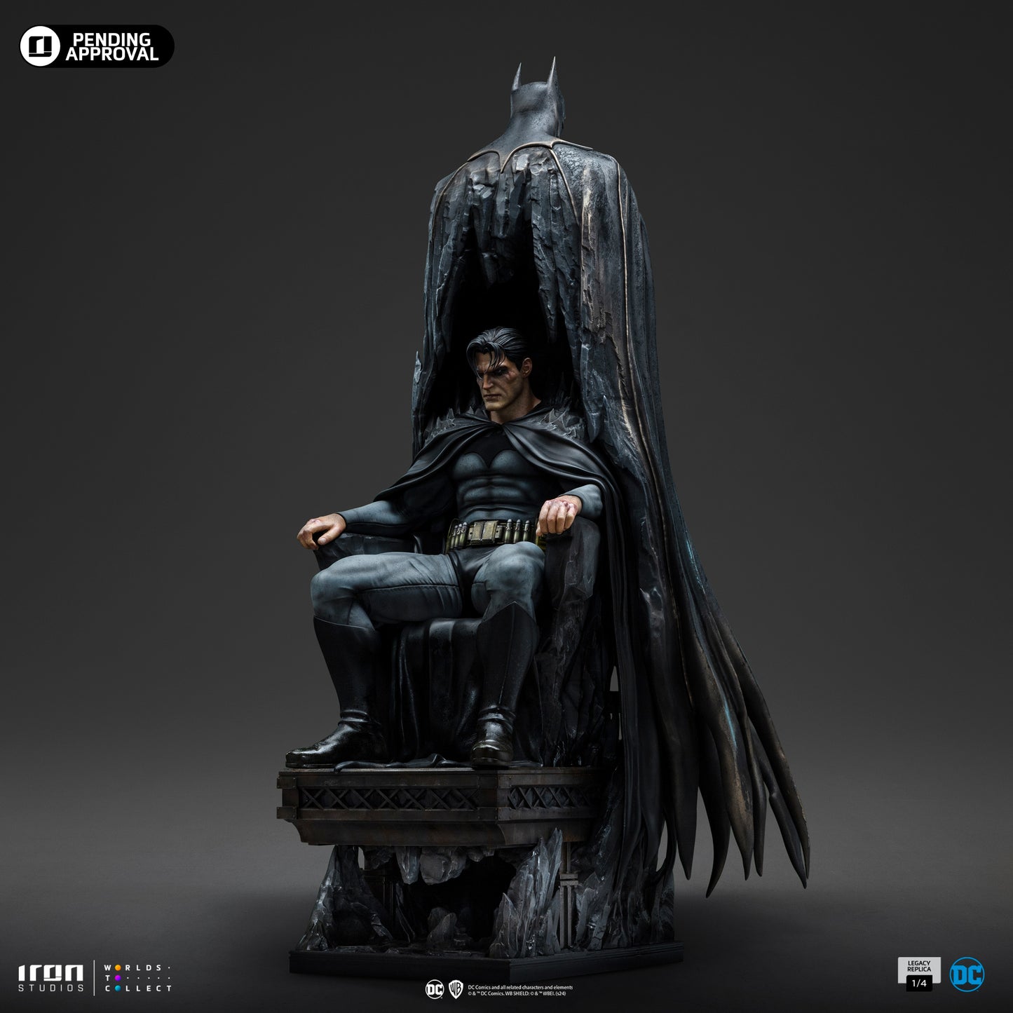 BATMAN & BRUCE WAYNE 1/4 SCALE STATUE