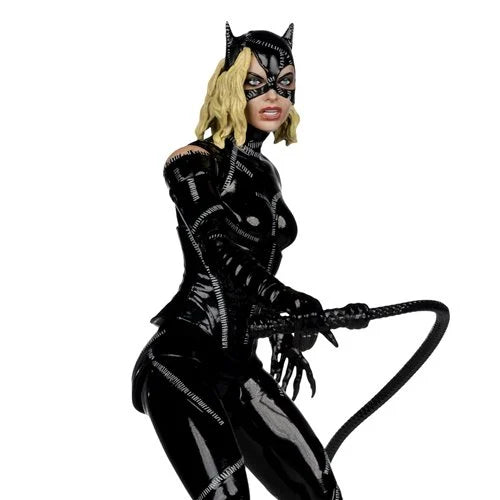 DC Multiverse Deluxe Theatrical Edition Wave 5 Batman Returns Battle Damaged Catwoman 7-Inch Scale Action Figure