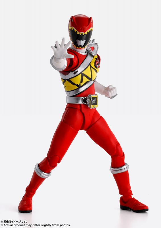 S.H. Figuarts (Shinkocchou Seihou) Zyuden Sentai Kyoryuger - Kyoryu Red