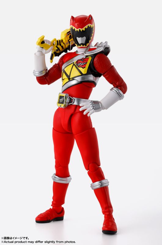 S.H. Figuarts (Shinkocchou Seihou) Zyuden Sentai Kyoryuger - Kyoryu Red