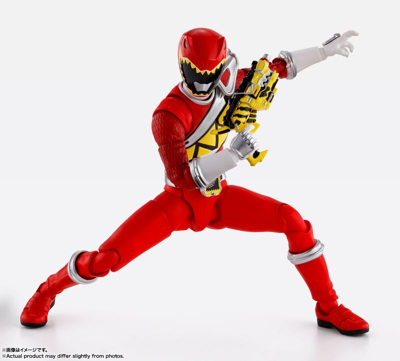 S.H. Figuarts (Shinkocchou Seihou) Zyuden Sentai Kyoryuger - Kyoryu Red