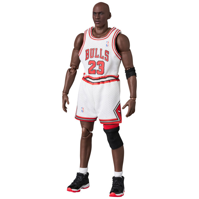 MAFEX NBA - Michael Jordan (Chicago Bulls: Home)