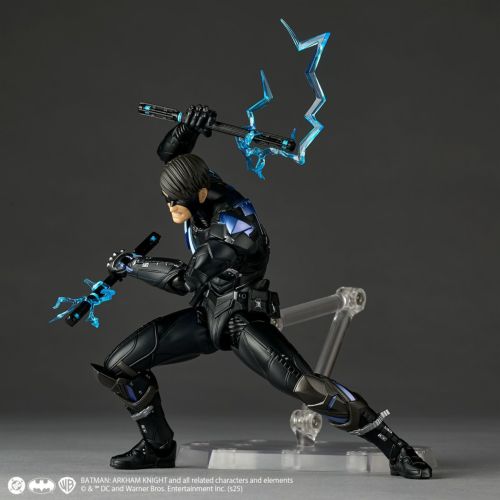 Revoltech Amazing Batman: Arkham Knight - Nightwing