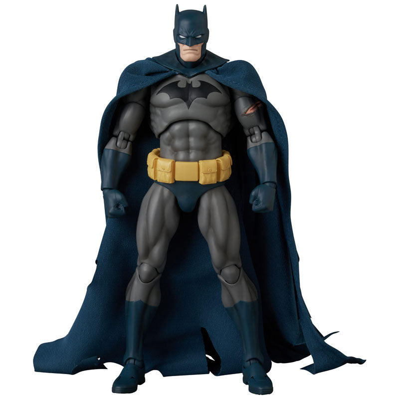 MAFEX Batman: HUSH - Batman (Battle Damaged Ver.)
