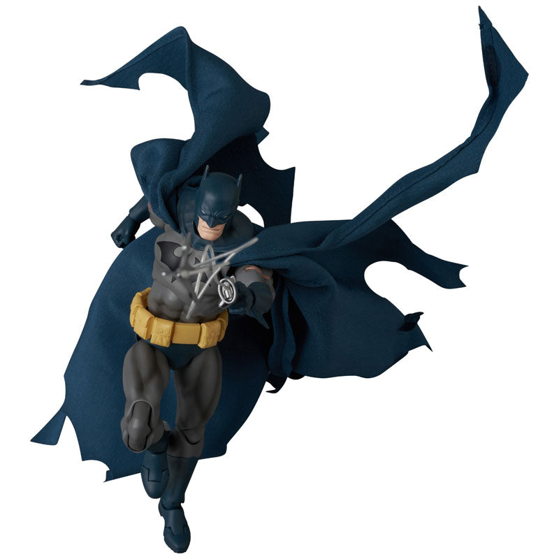 MAFEX Batman: HUSH - Batman (Battle Damaged Ver.)