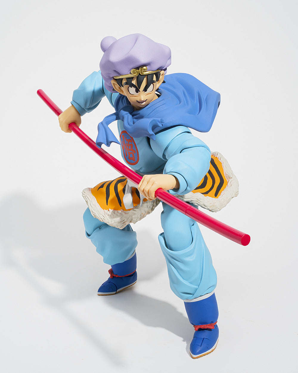 S.H. Figuarts Dragon Ball - Son Goku (Adventure Beyond) & Dragon Ball S.H. Figuarts Collection History Book