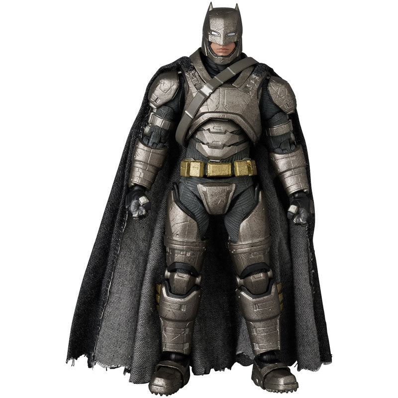 MAFEX Batman Vs Superman: Dawn of Justice - Armored Batman Version 1.5