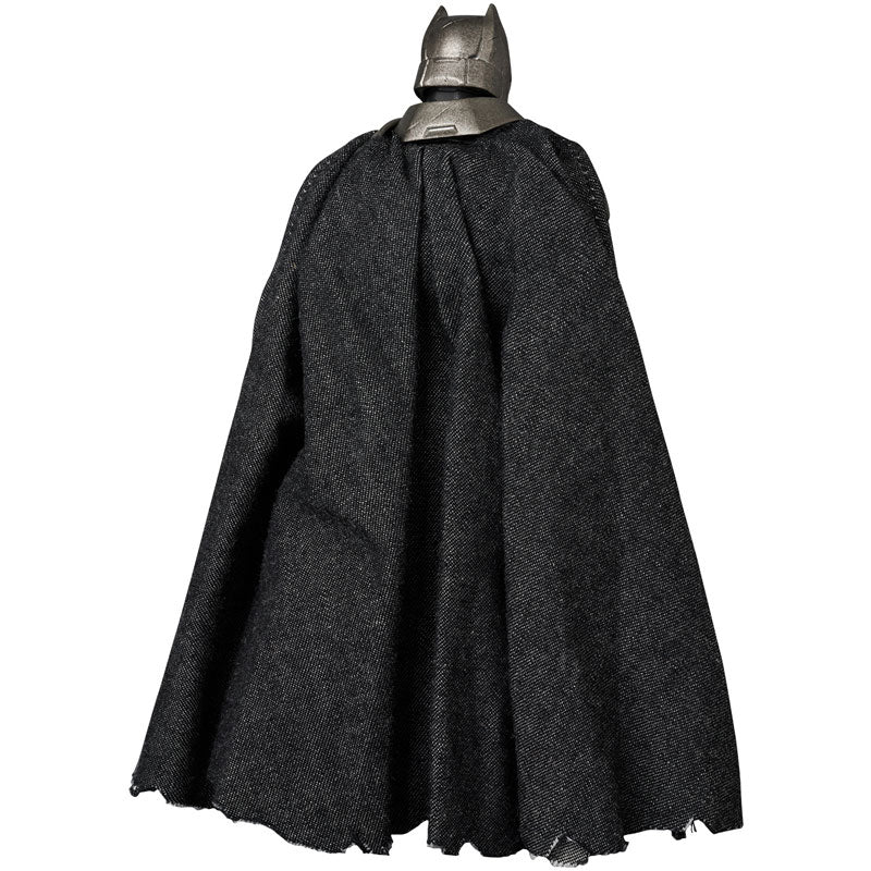 MAFEX Batman Vs Superman: Dawn of Justice - Armored Batman Version 1.5