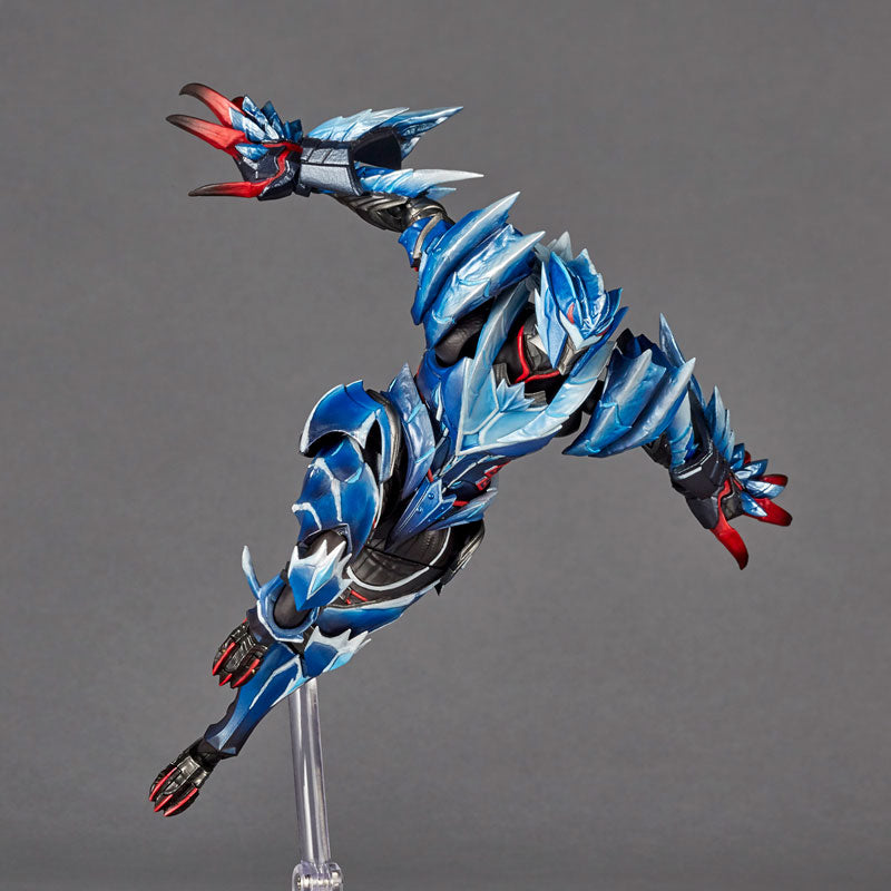 Revoltech Amazing Yamaguchi Monster Hunter Rise Sunbreak - Hunter - Lunagaron Armor Set Limited Edition