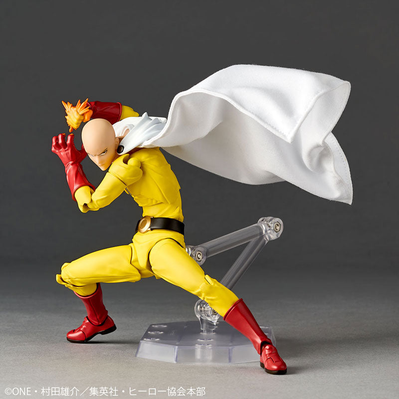 Revoltech Amazing Yamaguchi One-Punch Man - Saitama (Reissue) v.2 **Damaged Packaging**