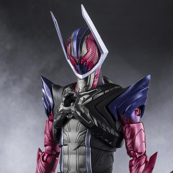 魂ウェブ商店限定 S.I.C.仮面ライダーキバ エンペラーフォーム 【公式