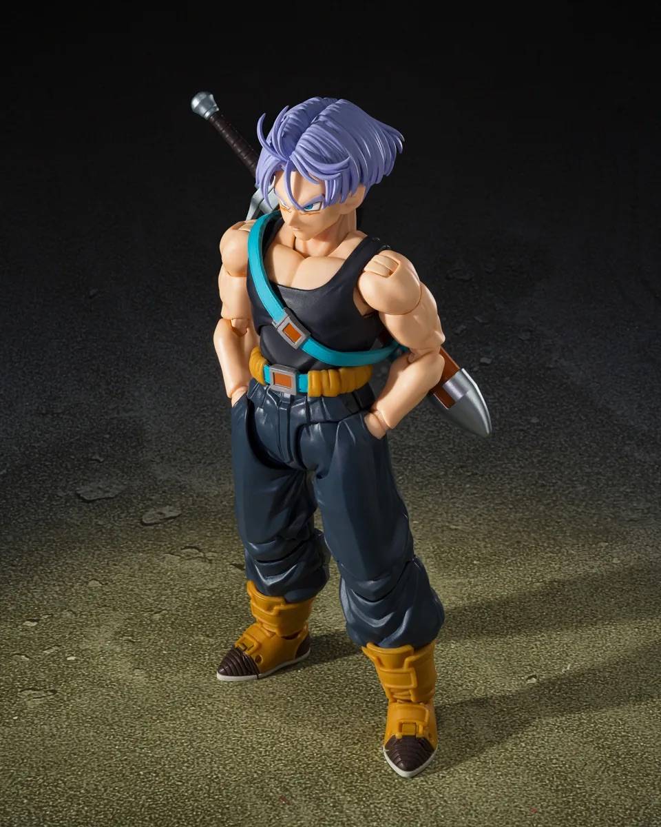 S.H. Figuarts Dragon Ball Z Fighters - Trunks (Z Fighters) with Special Display Base