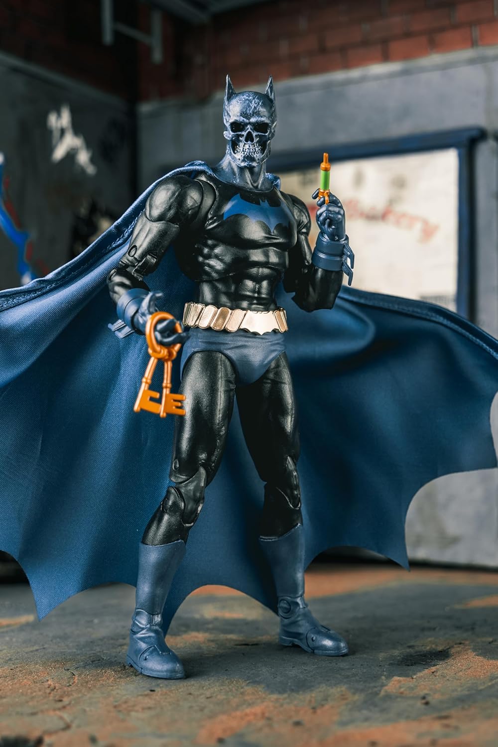 DC Multiverse - 7in Black Mask As Batman (Batman Madhouse) – Titan Toyz