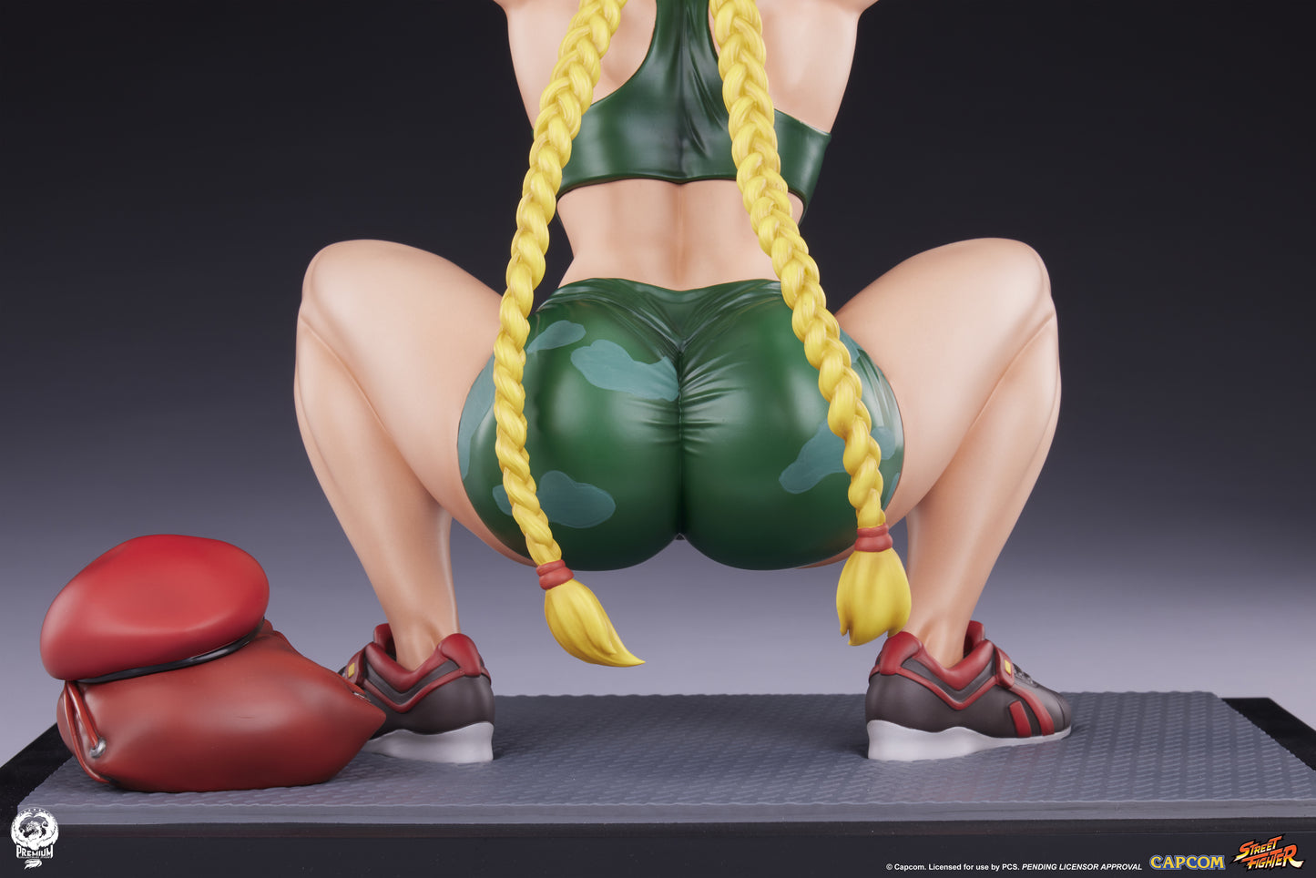 STREET FIGHTER CAMMY POWERLIFTING 1:4 SCALE STATUE