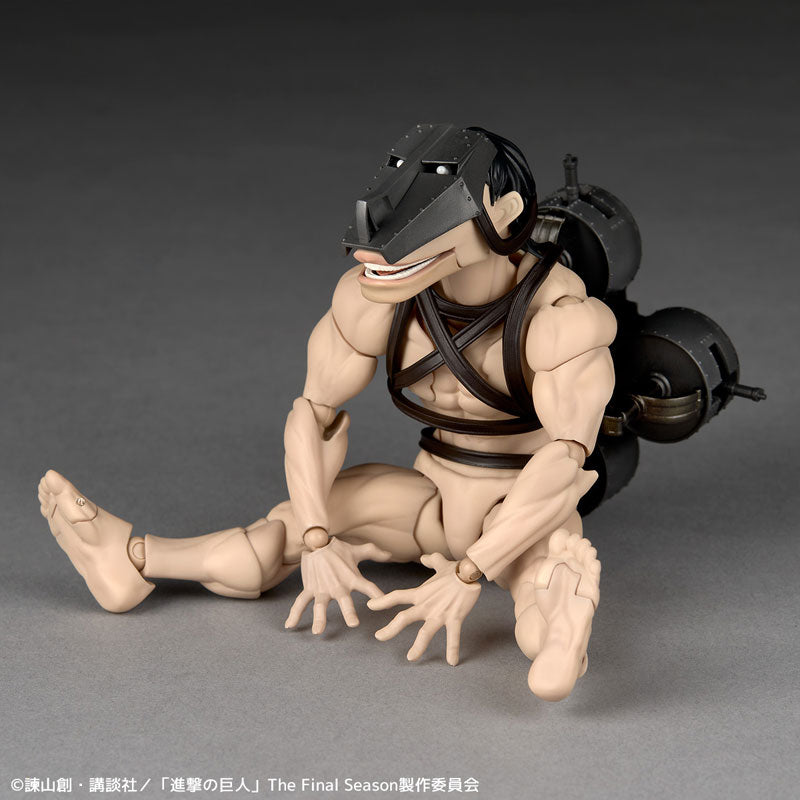 Revoltech Amazing Yamaguchi Attack on Titan - Cart Titan