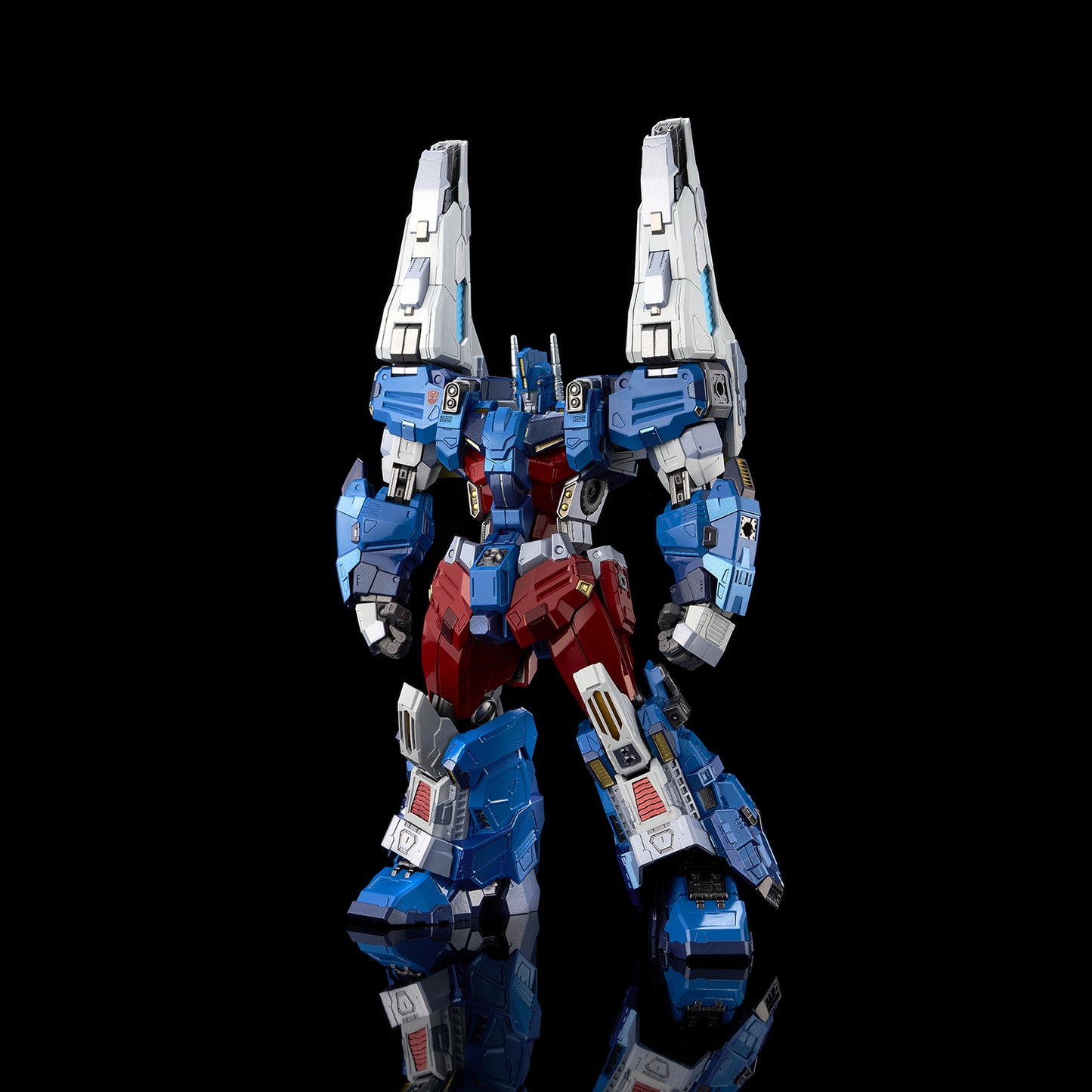 TRANSFORMERS KURO KARA KURI ULTRA MAGNUS