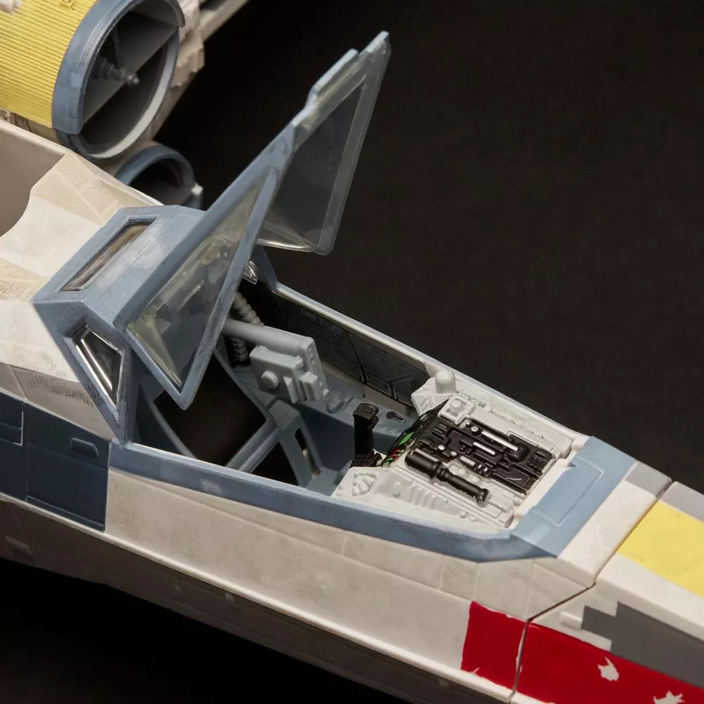 STAR WARS The Vintage Collection Luke Skywalker’s X-Wing Fighter Vehicle