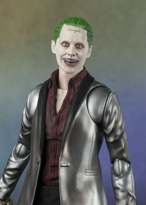 S.H. Figuarts Suicide Squad - Joker