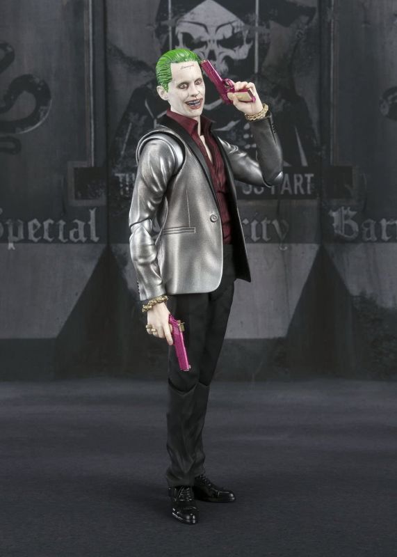 S.H. Figuarts Suicide Squad - Joker